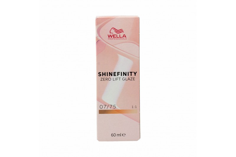 Coloración Permanente Wella Shinefinity Nº 07/75 (60 ml)