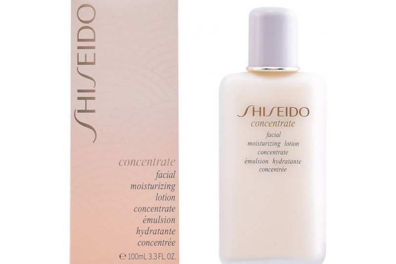 Lozione Viso Idratante Shiseido Concentrate (100 ml)