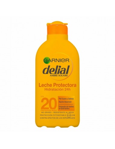 Leche Solar Garnier 24 h (200 ml)